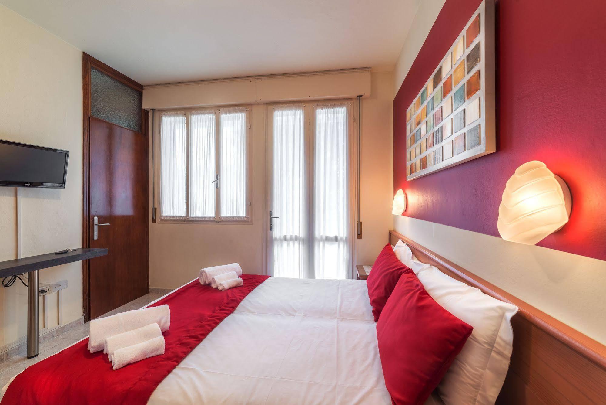 Hotel Airone (Adults Only) ビビオーネ エクステリア 写真